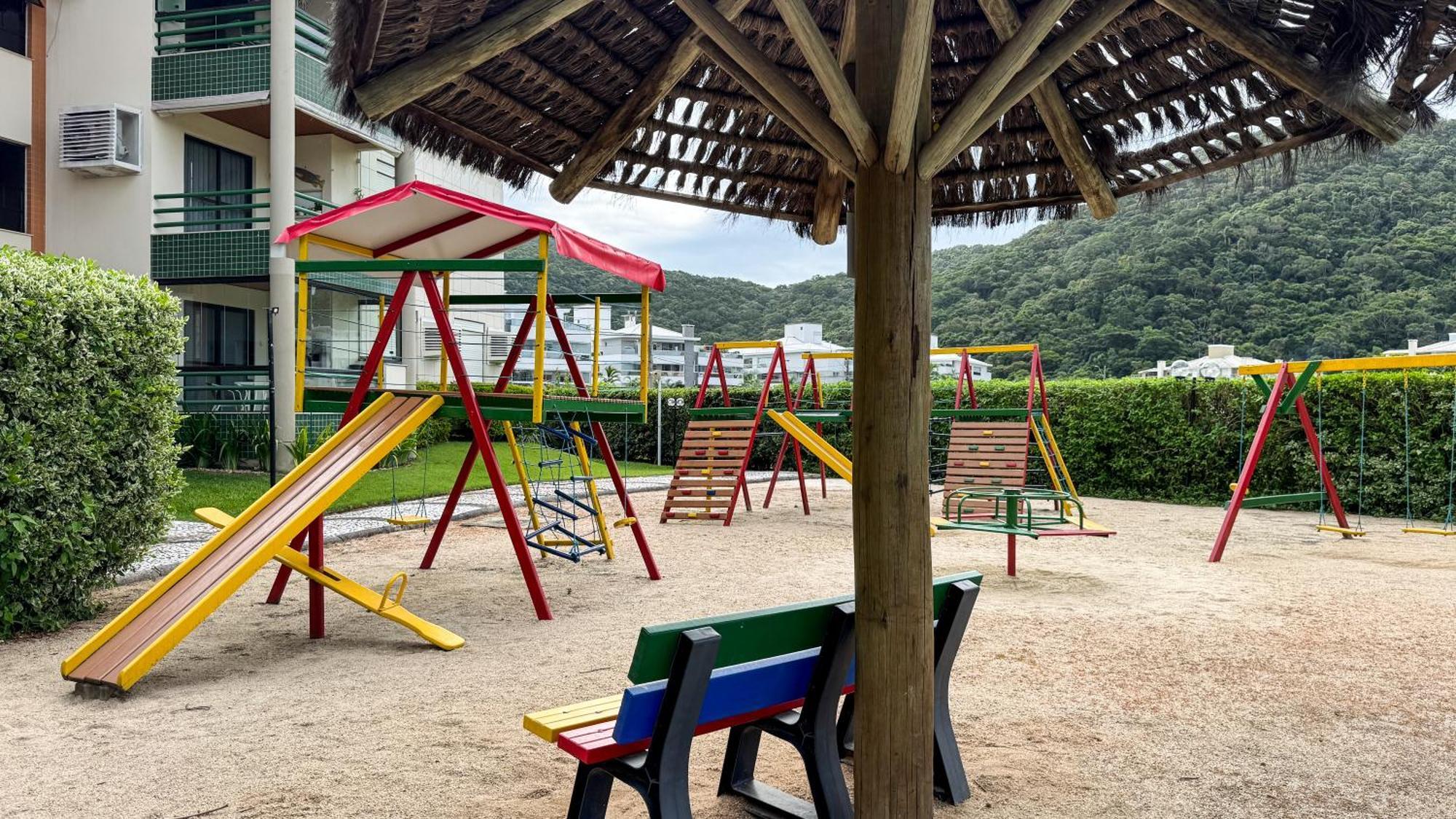 Apto Cond. Porto Ventura 3 Quartos ฟลอเรียนอโปลิส ภายนอก รูปภาพ