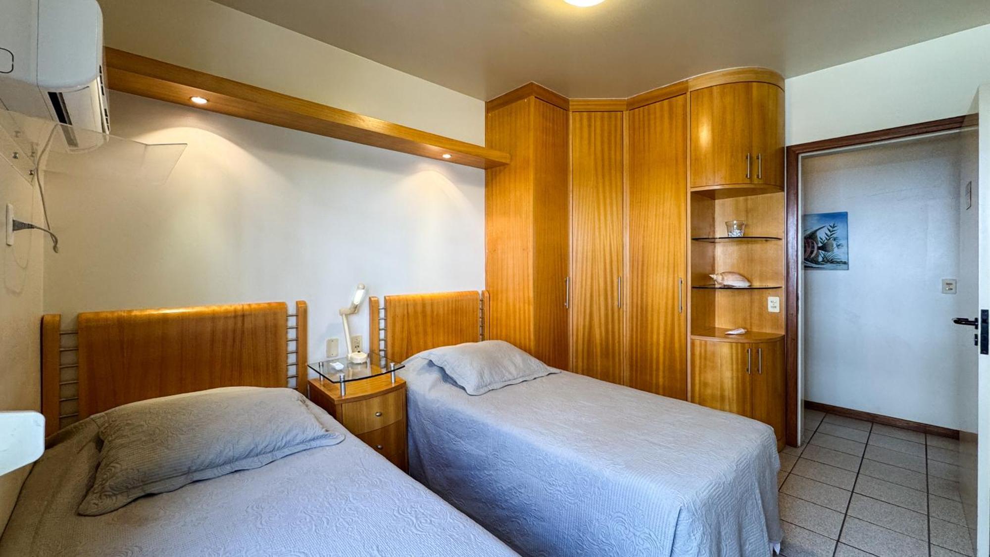 Apto Cond. Porto Ventura 3 Quartos ฟลอเรียนอโปลิส ภายนอก รูปภาพ