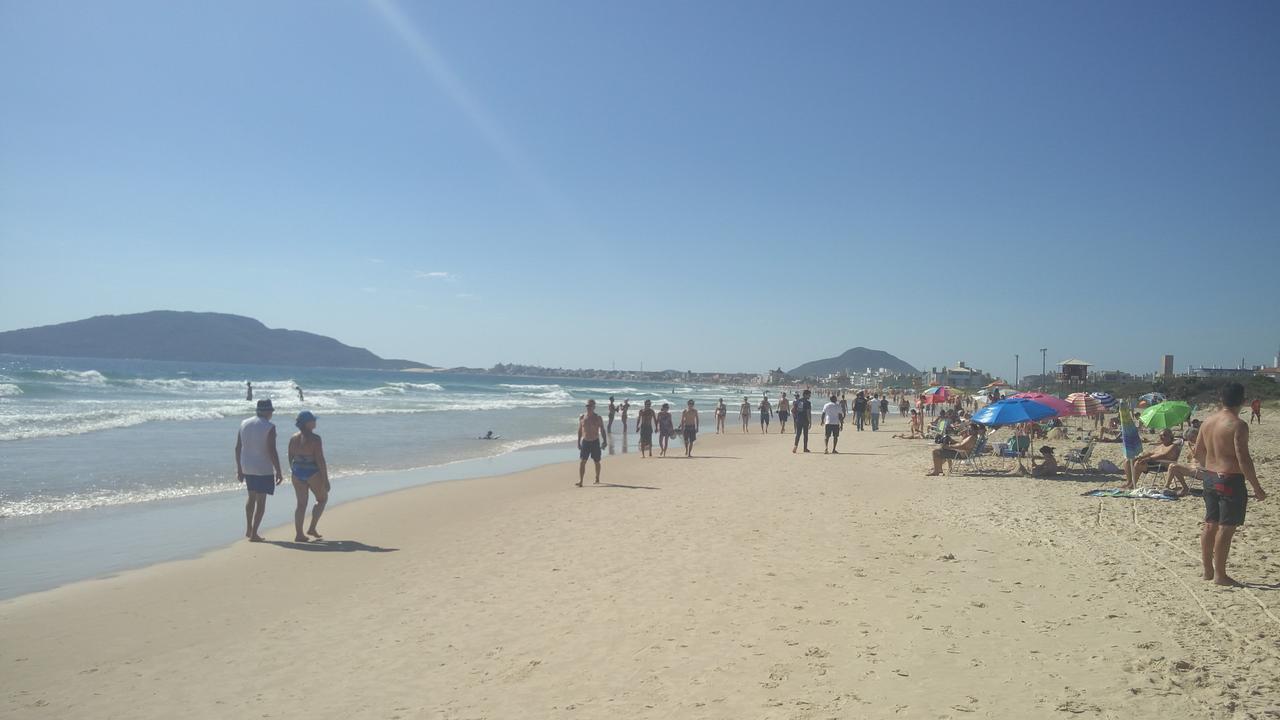 Apto Cond. Porto Ventura 3 Quartos ฟลอเรียนอโปลิส ภายนอก รูปภาพ