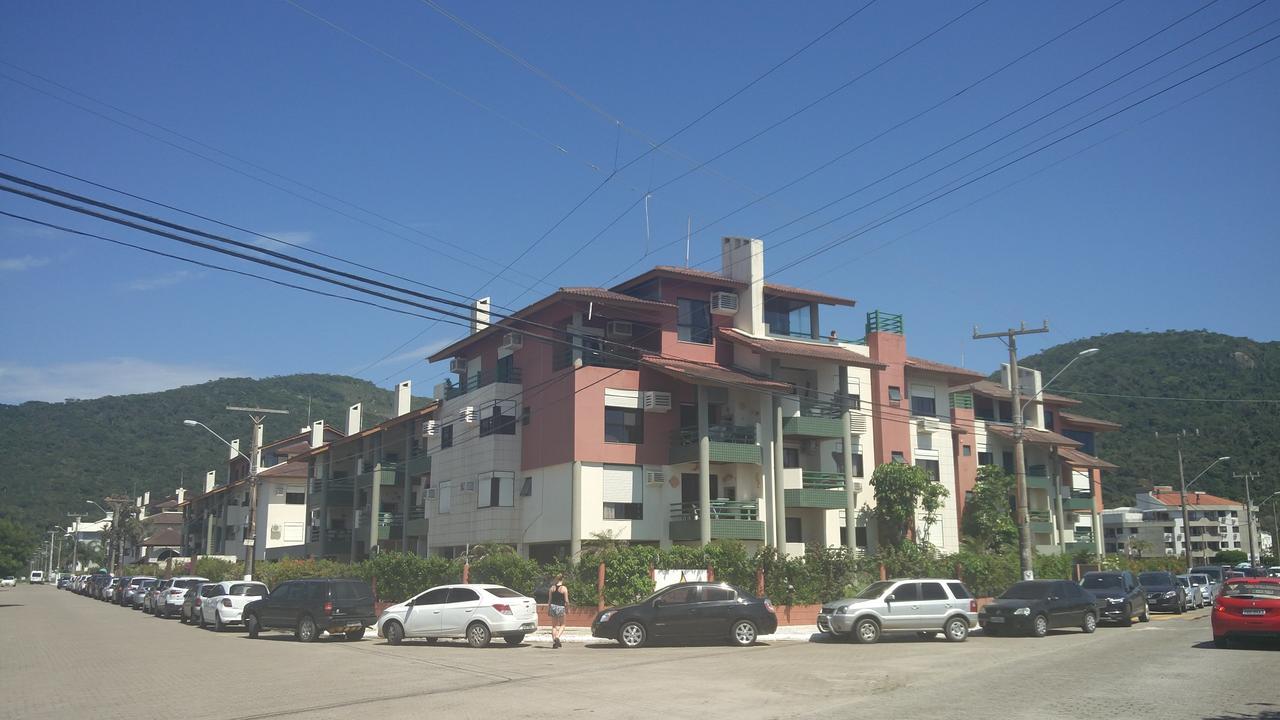 Apto Cond. Porto Ventura 3 Quartos ฟลอเรียนอโปลิส ภายนอก รูปภาพ